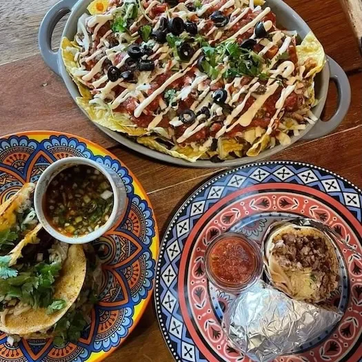 Eduardos Taqueria food